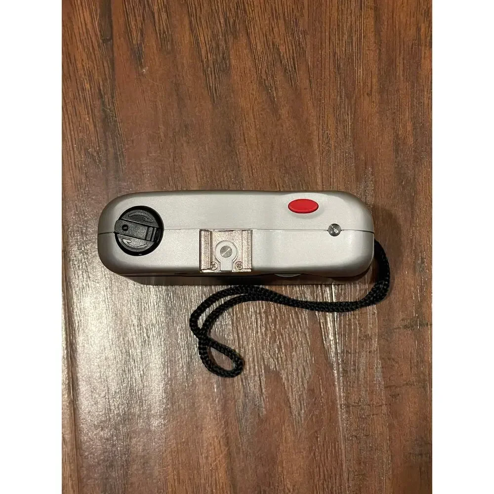 Vivitar IC 400 Point-And-Shoot 35mm Film Camera Retro